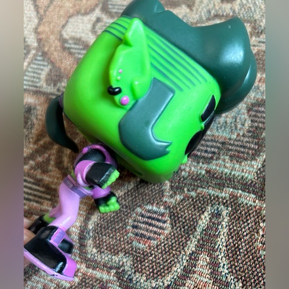 2 Funko Pop! Teen Titans Go! #604 Beast Boy & #607 Starfire No Boxes. - Picture 6 of 13